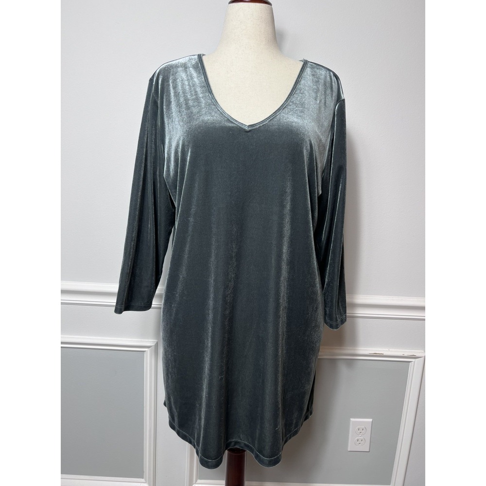 Susan Graver Velour Top Women's XL Gray V Neck Pullover Cozy Classic Holiday EUC
